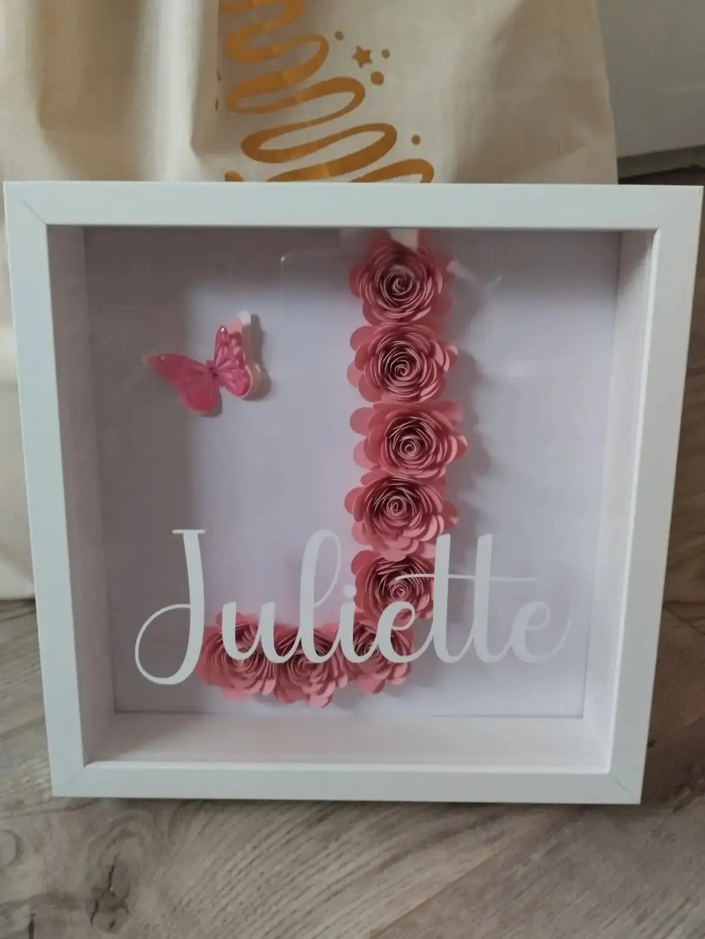 Cadre Lettre fleuri 3D personnalisé - Instants Gravés