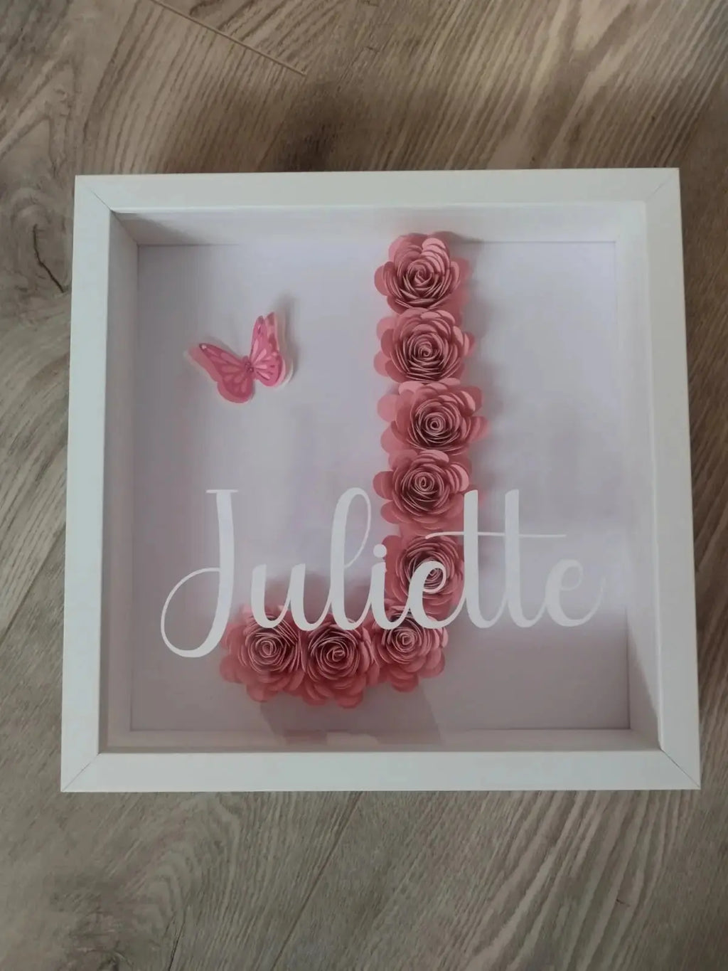 Cadre Lettre fleuri 3D personnalisé - Instants Gravés