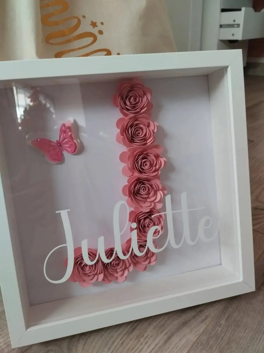 Cadre Lettre fleuri 3D personnalisé - Instants Gravés