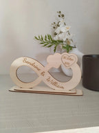 Signe Infini en Bois Gravé avec Prénoms Personnalisés Instants Gravés