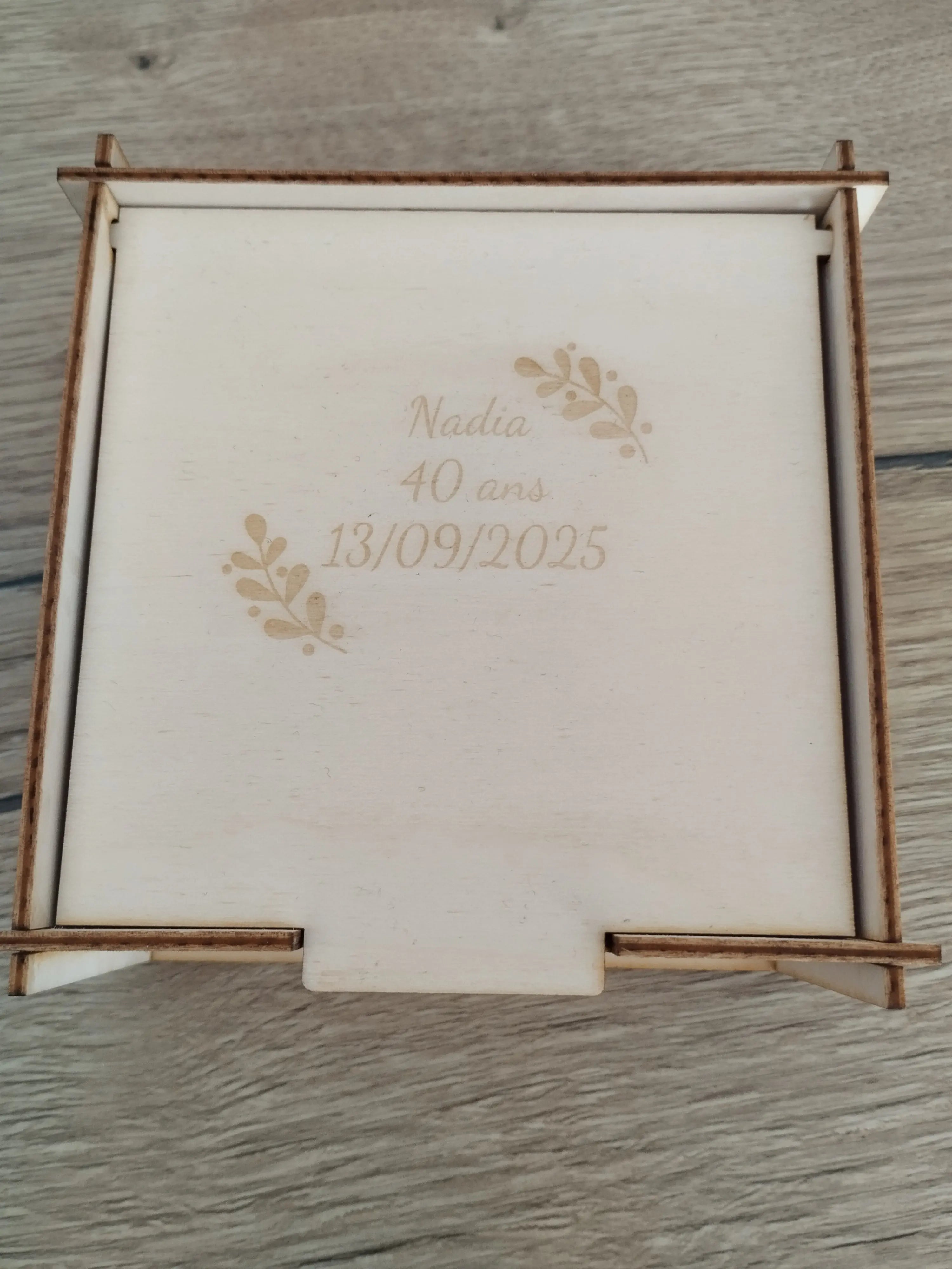 Livre d’or alternatif rond “Arbre de Vie” Instants Gravés