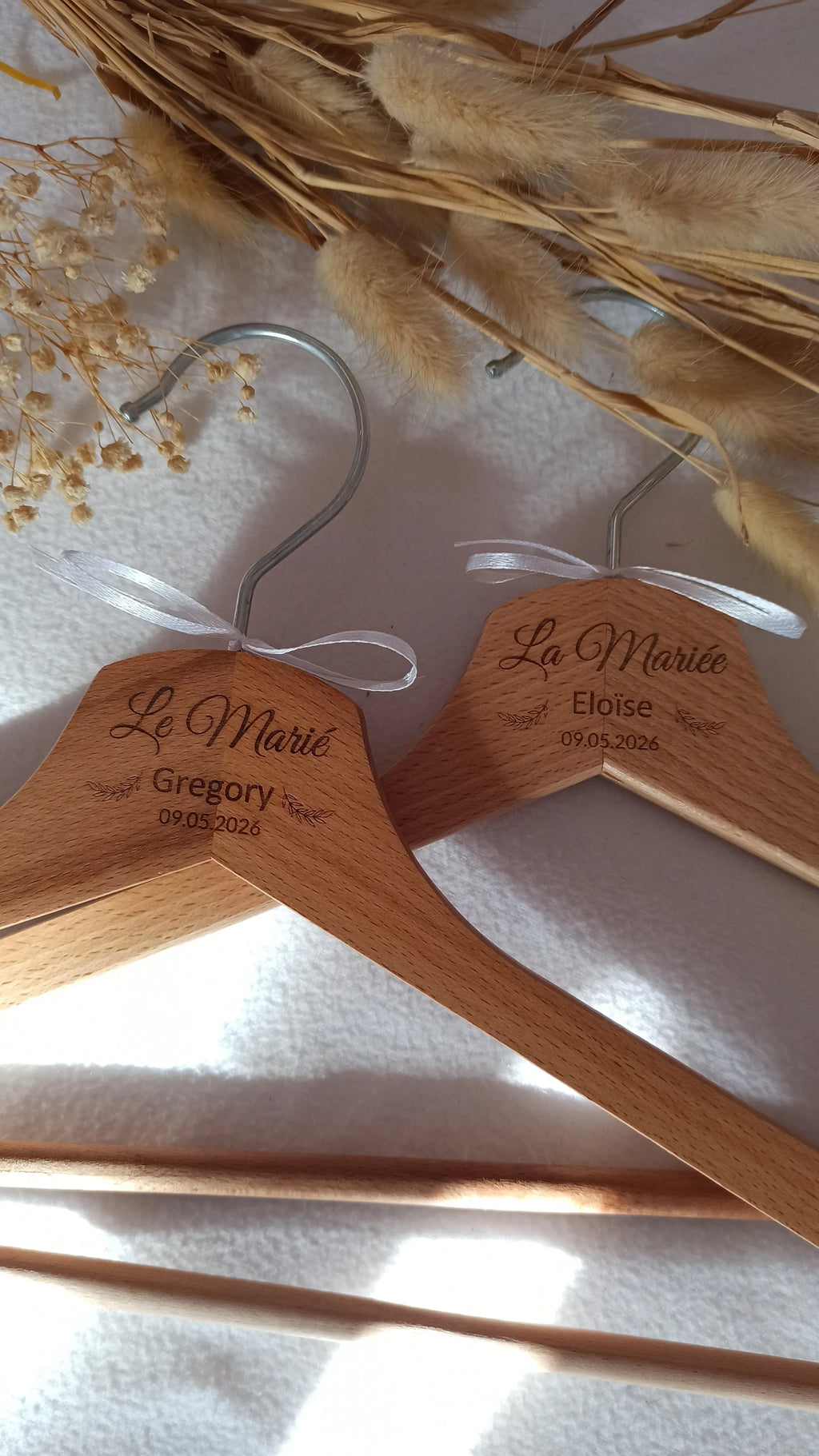 Cintre de mariage personnalisés en bois Instants gravés
