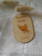 Magnet baptême personnalisé en bois gravé avec prénom et date de cérémonie