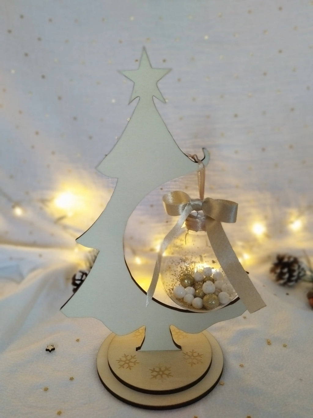 Présentoir en bois de peuplier pour boule de Noël, design élégant et féerique