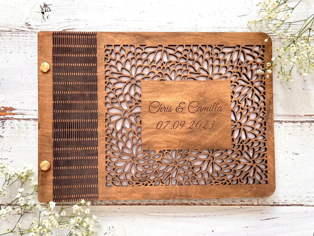 Livre d'or en bois personnalisé Instants Gravés