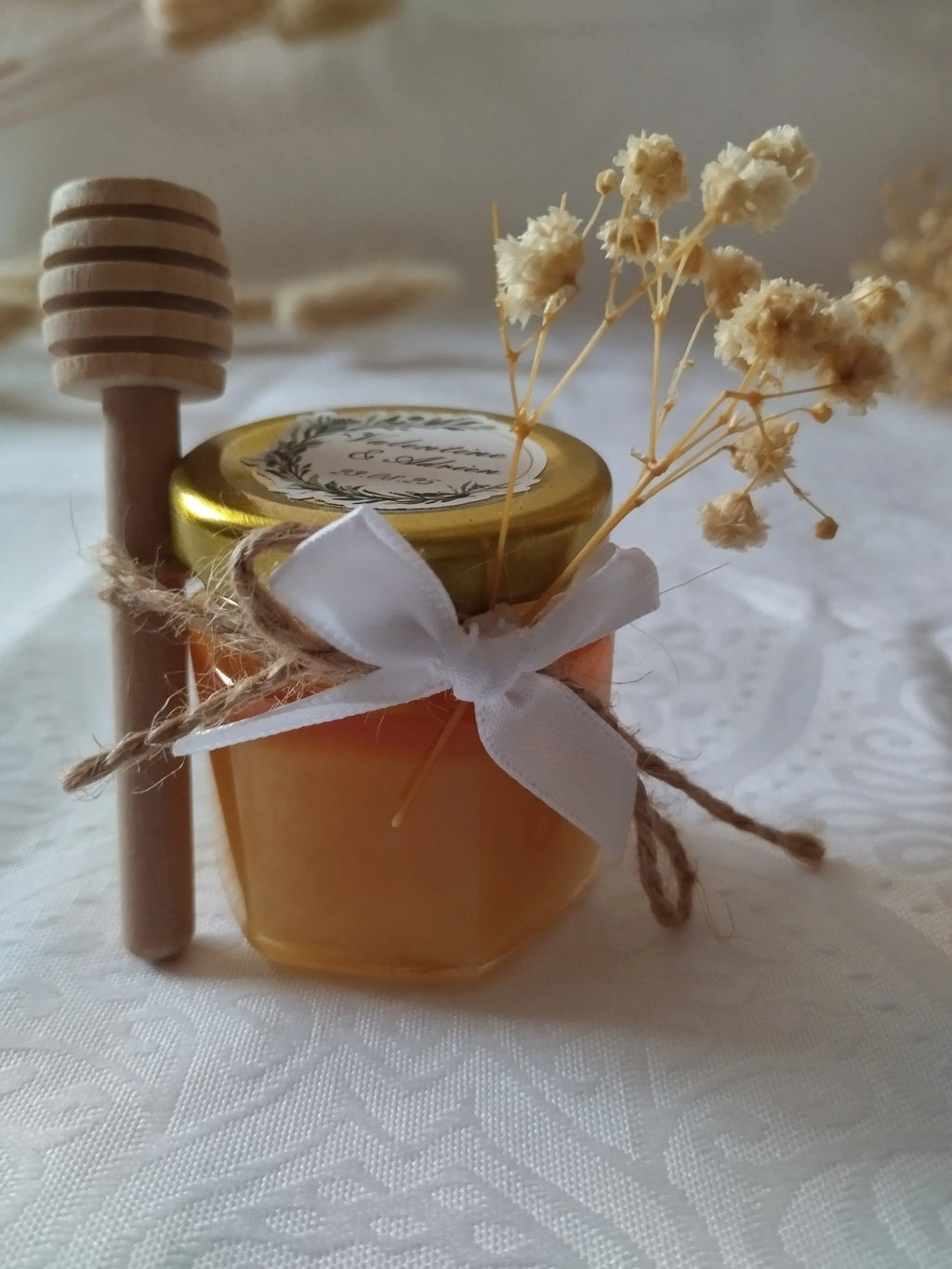 Petits pots de miel personnalisés – Cadeaux invités mariage champêtre Instants gravés
